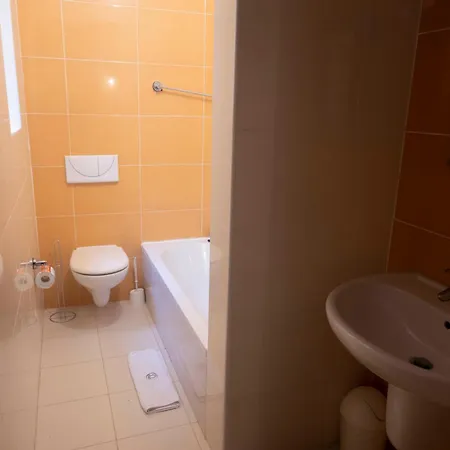 Dionisia בית נופש *