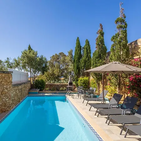 Dionisia * גאסרי